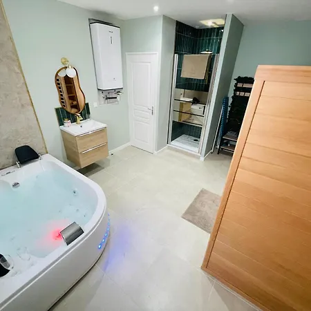 La Athenee - Sauna & Balneo Coeur De - 407 شقة روان