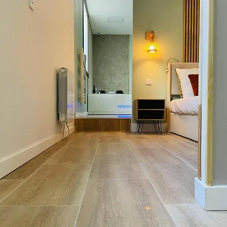 La Athenee - Sauna & Balneo Coeur De - 407 شقة روان