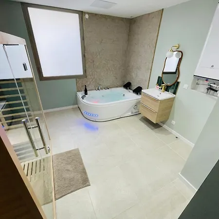 La Athenee - Sauna & Balneo Coeur De - 407 * روان